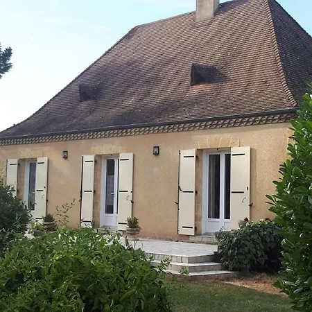Maison De Charme Avec Jardin Clos Et Terrasse, Proche Des Sites Touristiques Du Perigord Noir - Fr-1-616-67 *