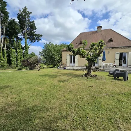Maison De Charme Avec Jardin Clos Et Terrasse, Proche Des Sites Touristiques Du Perigord Noir - Fr-1-616-67 * Saint-Chamassy